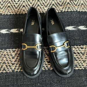 Zara flat buckled loafers